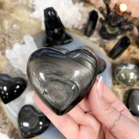 Радужный обсидиан камень