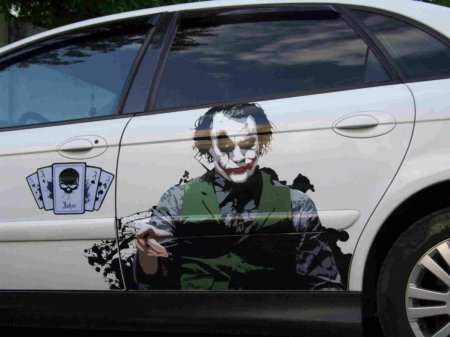 Наклейка на авто "Джокер"