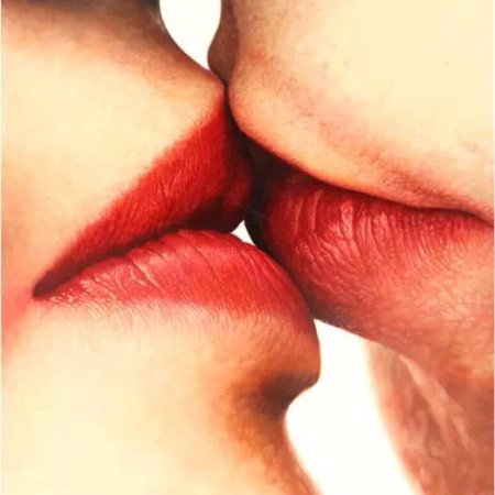 Поцелуи в губы