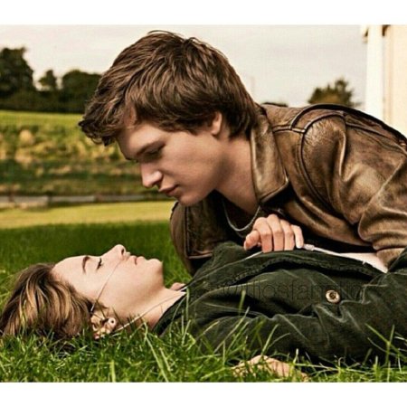 Хейзел Грейс и Огастус Уотерс