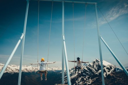 Качели на роза пик