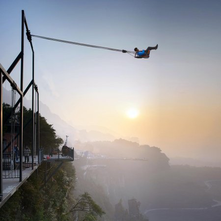 Качели в Чунцине Китай