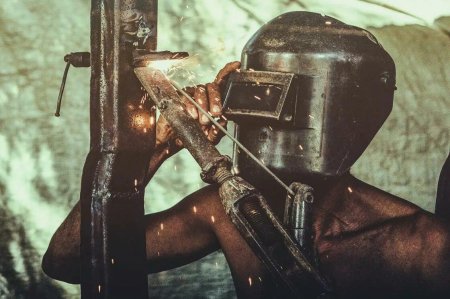 Пьяный сварщик