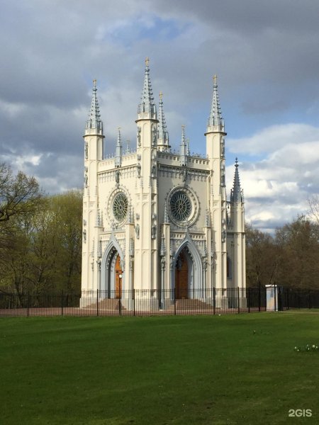 Церковь Александра Невского капелла Готическая крыша