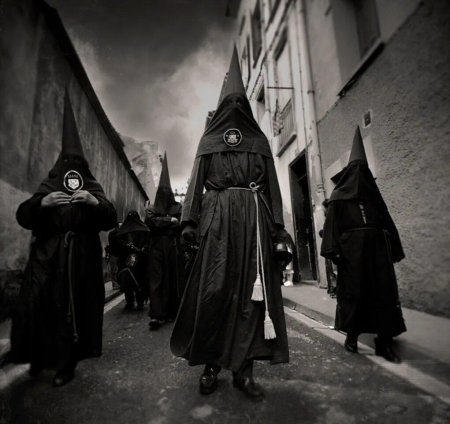 Святая инквизиция монах