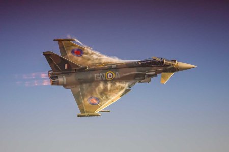 Истребитель Еврофайтер