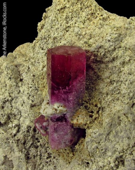 Красный изумруд Биксбит