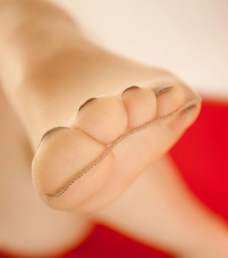 Женские стопы