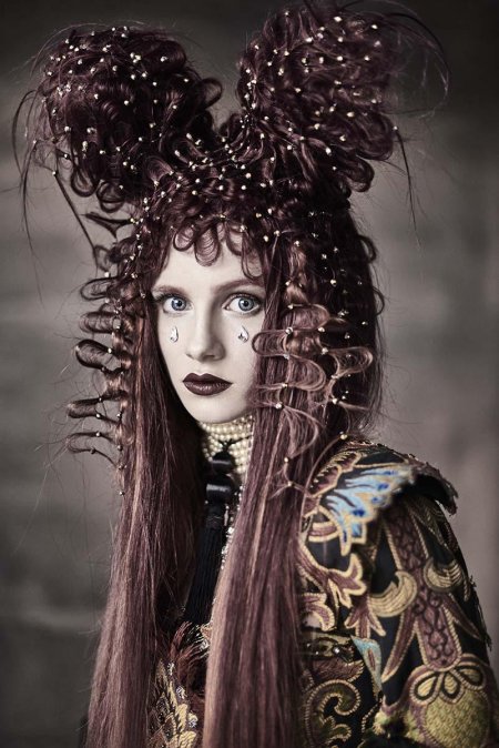 Прически в готическом стиле