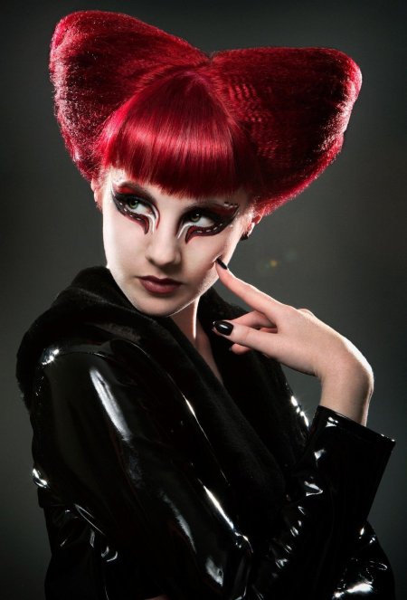 Авангардный стиль прически