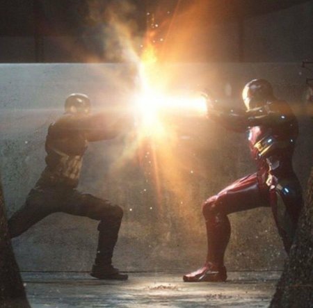 Железный человек против капитана Америке