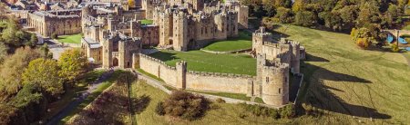 Замок Алник Англия