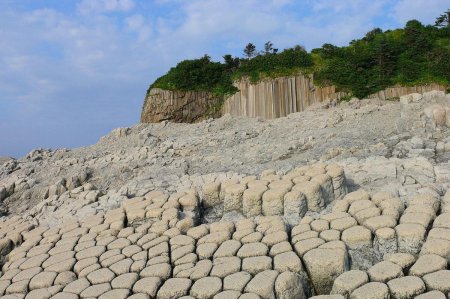 Мыс столбчатый Курильские острова
