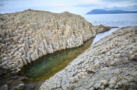 Мыс столбчатый Кунашир