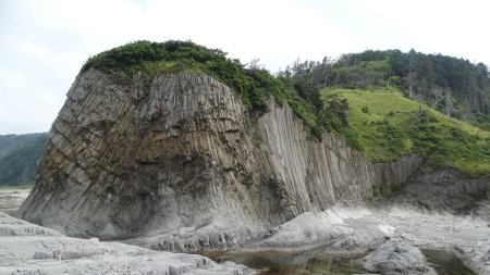 Мыс столбчатый Кунашир