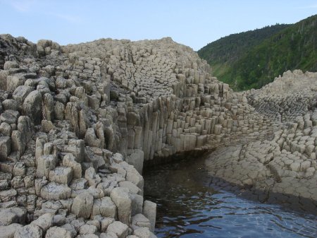 Мыс столбчатый Кунашир