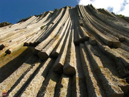 Мыс столбчатый Курильские острова