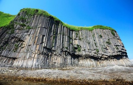 Мыс столбчатый Кунашир