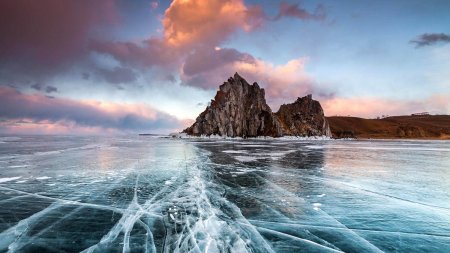 Лед Байкала