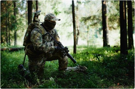 ССО снайпер в лесу