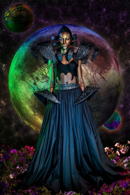 Платье в космическом стиле