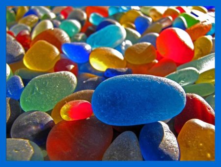Разноцветные камни