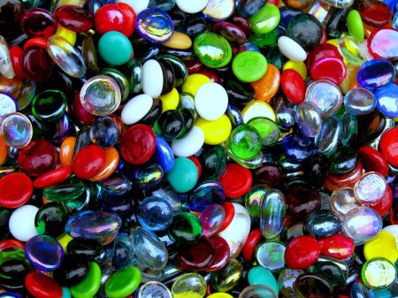 Разноцветные камни