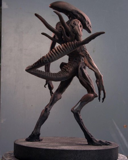 Фигурка чужого из фильма чужой Воскрешение