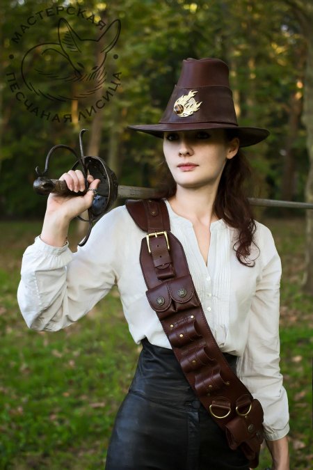 Witch Hunter шляпа