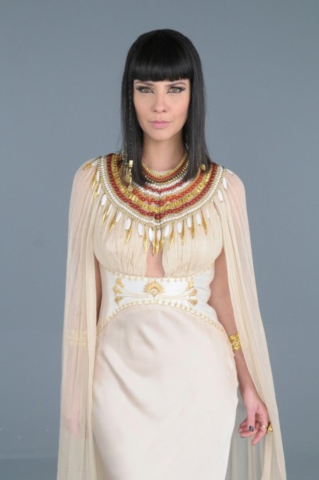 Нефертари Камила Родригез