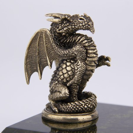 Камень дракона