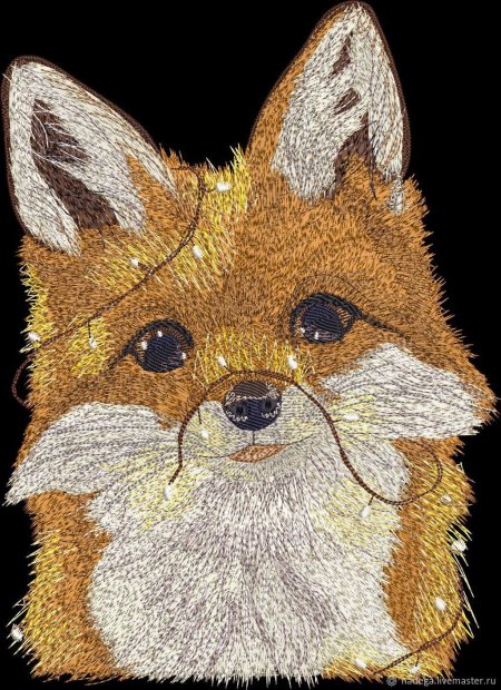 Лиса с гирляндой