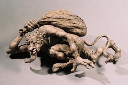 Скульптура "черт"
