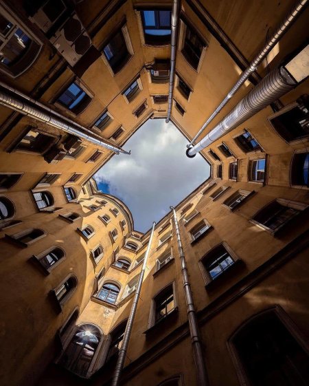 Рубинштейна 27 двор колодец