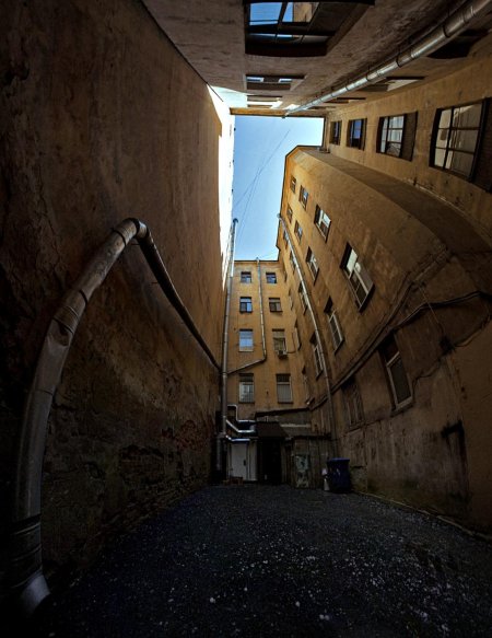 Рубинштейна 25 двор колодец