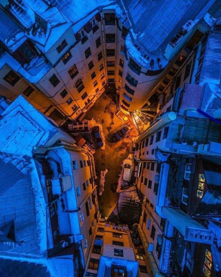 Дворы-колодцы в Санкт-Петербурге