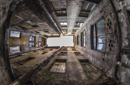 Дворы-колодцы в Санкт-Петербурге