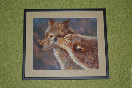 Чаривна Мить бисер волк