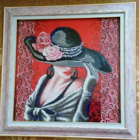 Вышивка дамы в шляпках