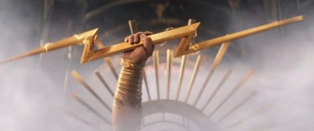 Рассел Кроу Зевс тор 4