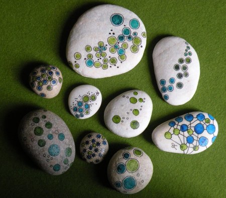 Рисование на камнях