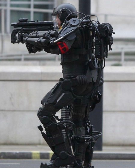 Ратник 3 экзоскелет