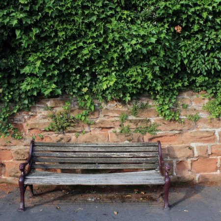 Старинная скамейка