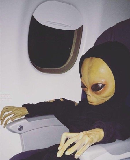 Инопланетянин в капюшоне