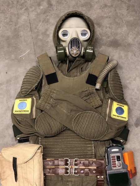 МОНОЛИТОВЕЦ косплей сталкер монолит