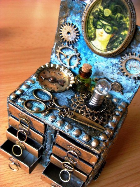 Шкатулка в стиле стимпанк