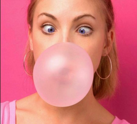 Самый большой пузырь из жвачки