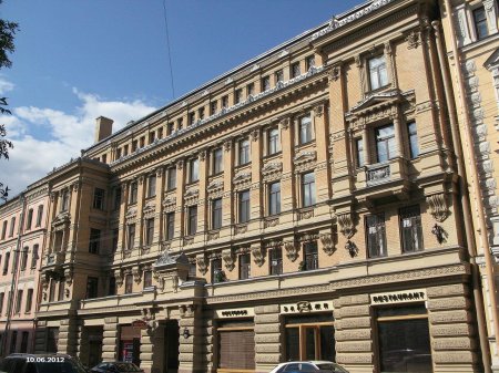 Дом купца Елисеева в Санкт-Петербурге Ломоносова 14