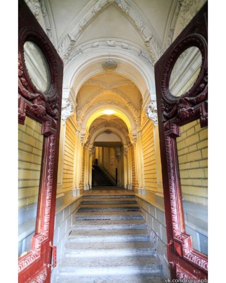 Доходный дом Елисеева в Санкт-Петербурге