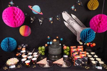 Украшение космической вечеринки